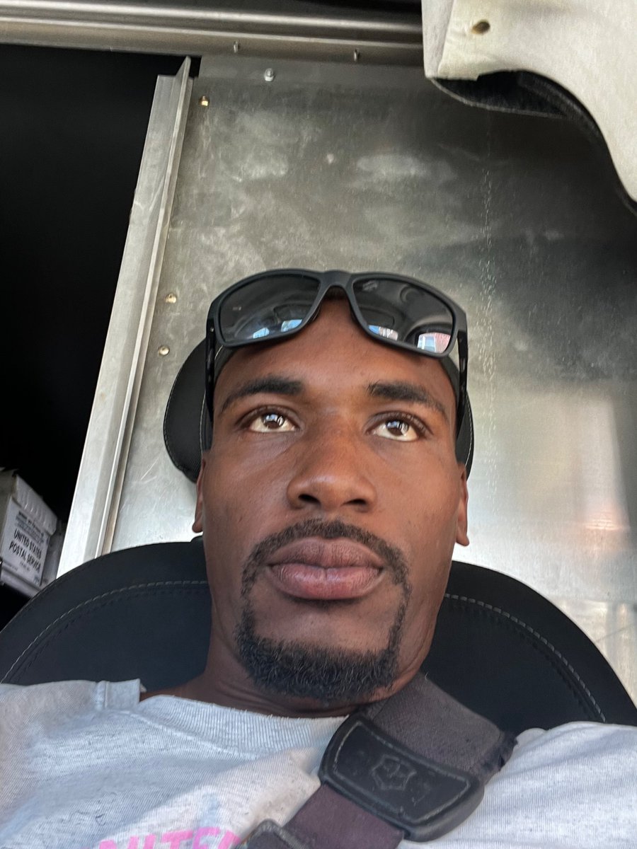 RoderickB46209's tweet image. Watching the bs happening