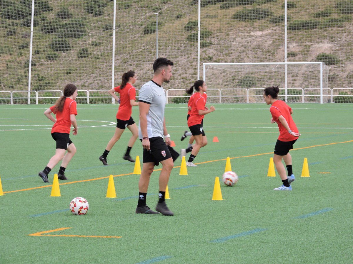 Álvar del Río tweet media