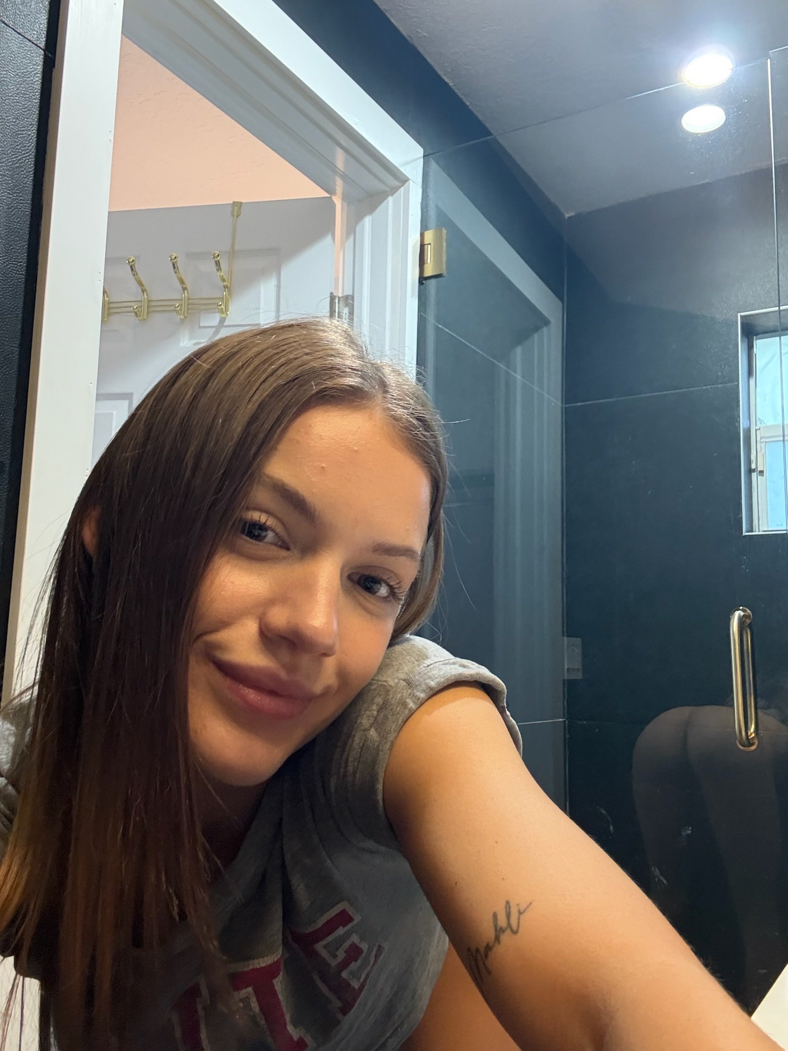 Maidi Bear 🧸 on X: Describe me in one word 😝 t.cosSZPPKnpLm  X