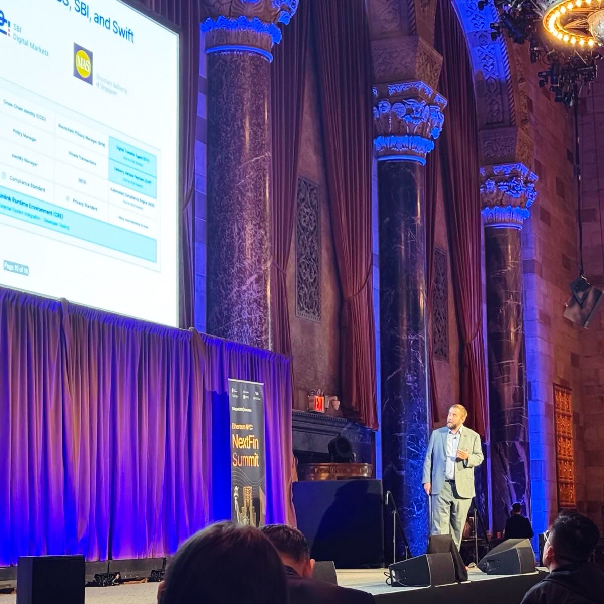 ChrisBarrett's tweet photo. Chainlink co-founder Sergey Nazarov just delivered the keynote “Institutional Adoption on Ethereum” at NextFin during #EthereumNYC, outlining how Chainlink is powering the infrastructure banks, markets, and global institutions need to operate onchain. 

Chainlink 🤝 Ethereum = 🏦 https://t.co/nbcn9H6RB4