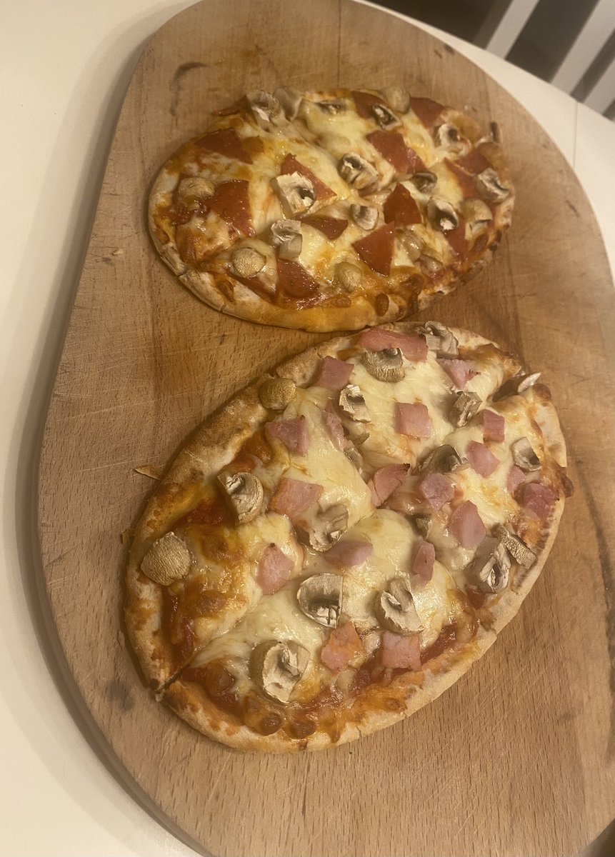 Stephie G. (@stephiegdrummer) on Twitter photo Another gourmet dinner by none other than British Chef <a href="/Simon_Powell_/">Powelly</a> Watch out <a href="/MasterChefUK/">MasterChef UK 🍴</a>!! All whilst listening to <a href="/mattmoran_music/">Matt Moran & the Palominos</a> on repeat. 😁 Another gourmet dinner by none other than British Chef <a href="/Simon_Powell_/">Powelly</a> Watch out <a href="/MasterChefUK/">MasterChef UK 🍴</a>!! All whilst listening to <a href="/mattmoran_music/">Matt Moran & the Palominos</a> on repeat. 😁