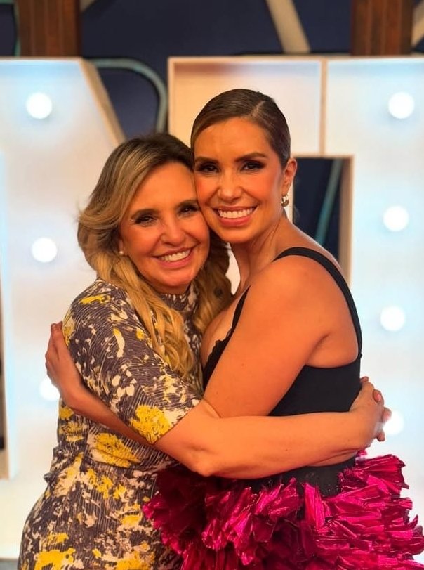 María Sorté (@msorteoficial) on Twitter photo Mis amores hoy quiero felicitar a <a href="/Andy__Rodriguez/">Andrea rodriguez</a> y todo el equipo de producción del <a href="/programa_hoy/">Programa Hoy</a> por sus 27 años de éxito.
Gracias por tenerme siempre presente. ¡Los amo!
Felicito también al equipo de talentosos conductores:
<a href="/AndreaLegarreta/">Andrea Legarreta</a> <a href="/GalileaMontijo/">Galilea Montijo</a> <a href="/negroaraiza2/">RAUL ARAIZA</a> Mis amores hoy quiero felicitar a <a href="/Andy__Rodriguez/">Andrea rodriguez</a> y todo el equipo de producción del <a href="/programa_hoy/">Programa Hoy</a> por sus 27 años de éxito.
Gracias por tenerme siempre presente. ¡Los amo!
Felicito también al equipo de talentosos conductores:
<a href="/AndreaLegarreta/">Andrea Legarreta</a> <a href="/GalileaMontijo/">Galilea Montijo</a> <a href="/negroaraiza2/">RAUL ARAIZA</a>