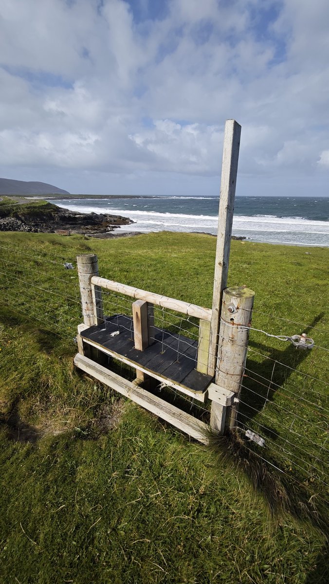 stilegasm's tweet photo. A really solidly built number on Barra. Made to withstand a battering by westerlies. https://t.co/UWbPAQ3ANI