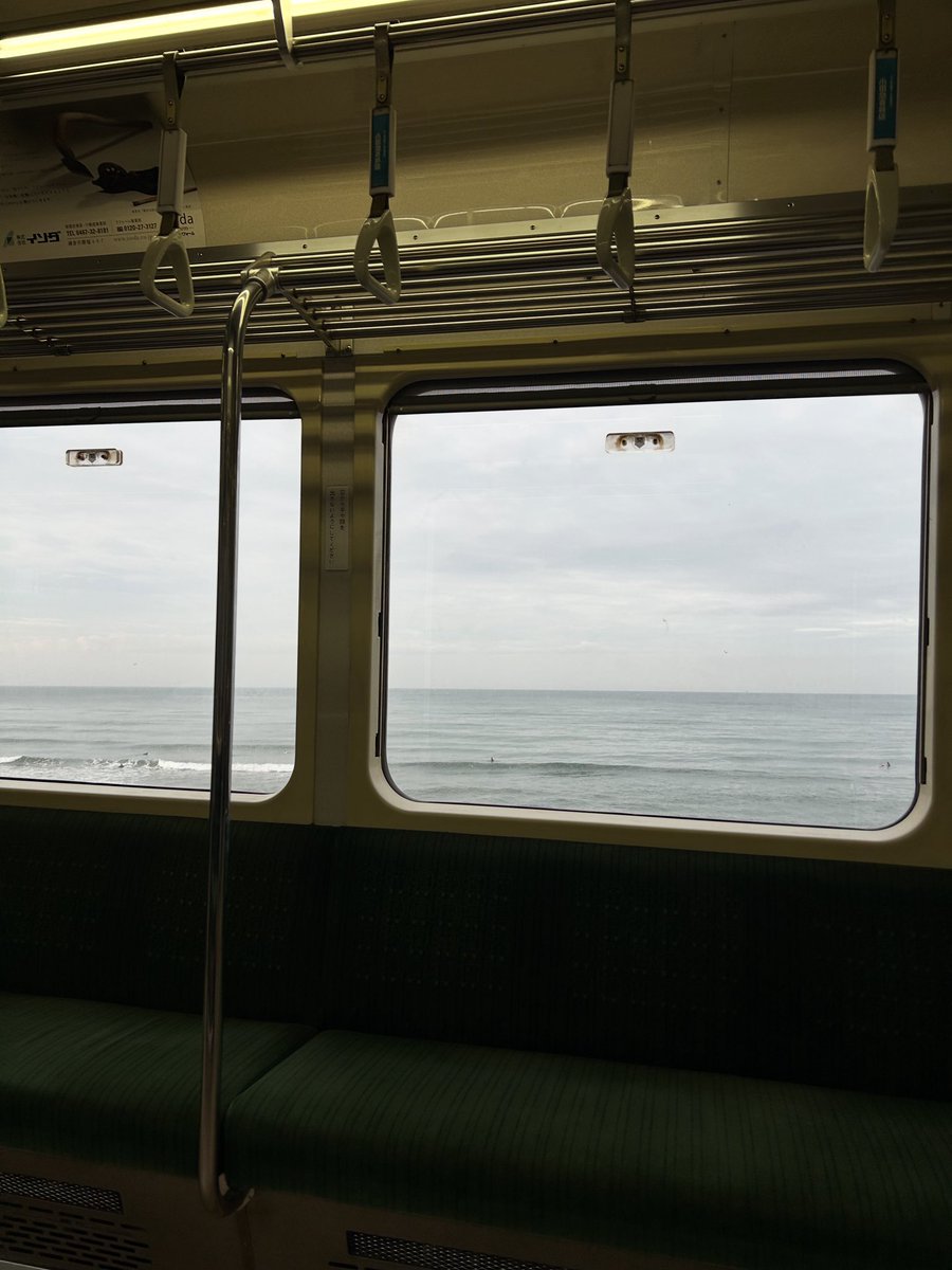 おはえの🚃
曇り空だけど涼しくない…
朝イチの電車は観光客がいないので平和な時間帯♪いってきます〜。
#江の電
#稲村ヶ崎