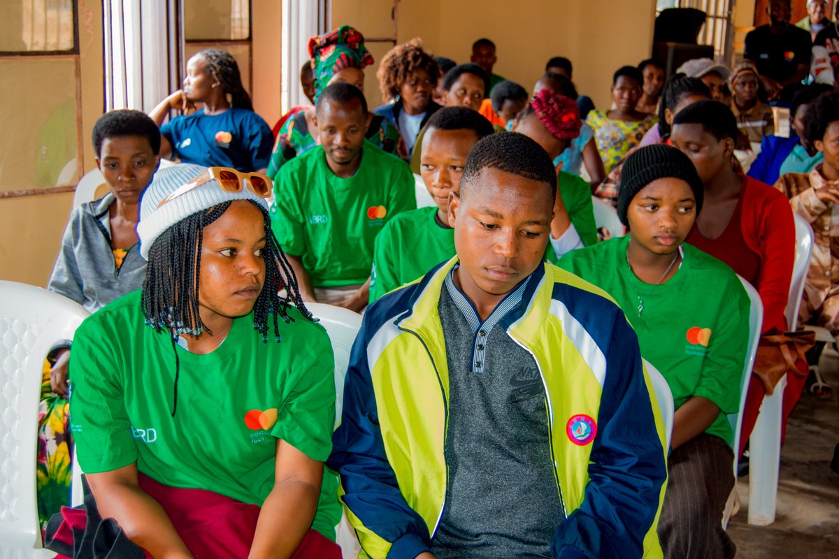 RwandaAMI's tweet photo. In partnership with @AMIR_Rwanda, our 2-week tour across #Rwanda is showcasing how youth-led action is unlocking finance for women & young entrepreneurs, and turning SDGs into local success stories.
Young leaders are proving that change starts in our communities. #KatazaProgram https://t.co/PimkakzOH6