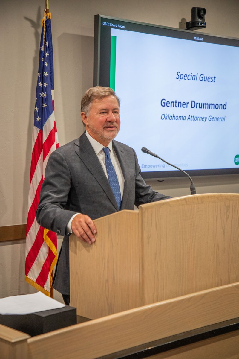 OAECoops's tweet image. Oklahoma’s electric cooperatives were pleased to hear an update from @Okla_OAG today during our statewide board meeting. We appreciate Drummond&apos;s service and his support of the co-op mission of delivering safe, reliable and affordable power.
