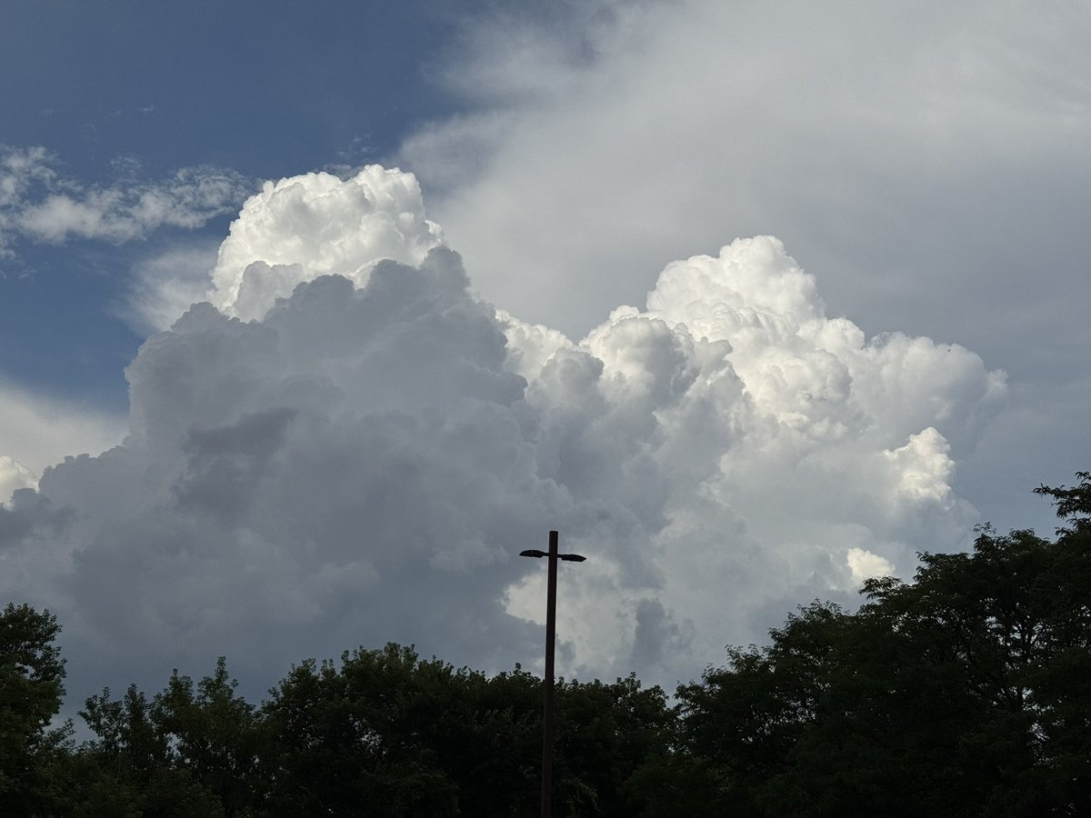 SturdyHugh's tweet photo. @weathernetwork @KMacTWN big thunder heads forming over Cambridge (Hespeler) Only a little burst of rain so far. Need more rain! So dry here. #OnStorms #Weather https://t.co/FhBqzsDwIH