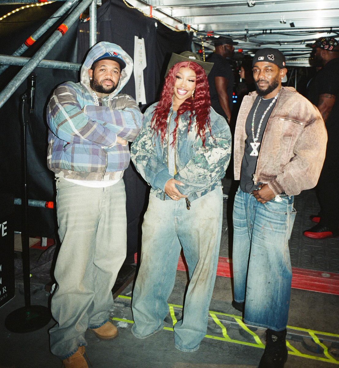 szaontours's tweet photo. SZA, Kendrick and Mustard. ❤️ https://t.co/6oyjTY0P8s