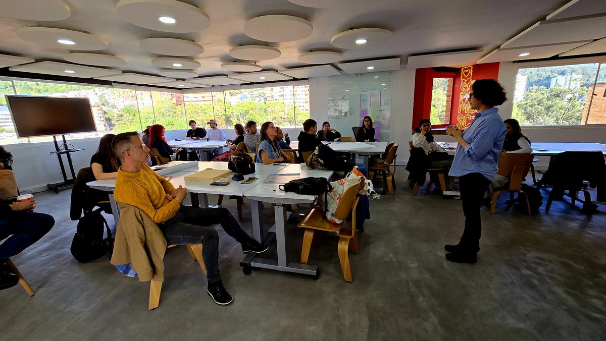 Secretaría de la Mujer (@secredistmujer) on Twitter photo #AEstaHora, junto a <a href="/FundaciongrupoS/">Fundación Grupo Social</a> y <a href="/sca_nacional/">Sociedad Colombiana de Arquitectos</a> participamos en el Work Shop de Diseño: Señalética con enfoques, en el marco de la implementación del Pacto Multiactor, liderado por la <a href="/CVPBogota/">CVP Caja de la Vivienda Popular</a>, que se desarrolla en el barrio Bilbao de Suba. #AEstaHora, junto a <a href="/FundaciongrupoS/">Fundación Grupo Social</a> y <a href="/sca_nacional/">Sociedad Colombiana de Arquitectos</a> participamos en el Work Shop de Diseño: Señalética con enfoques, en el marco de la implementación del Pacto Multiactor, liderado por la <a href="/CVPBogota/">CVP Caja de la Vivienda Popular</a>, que se desarrolla en el barrio Bilbao de Suba.