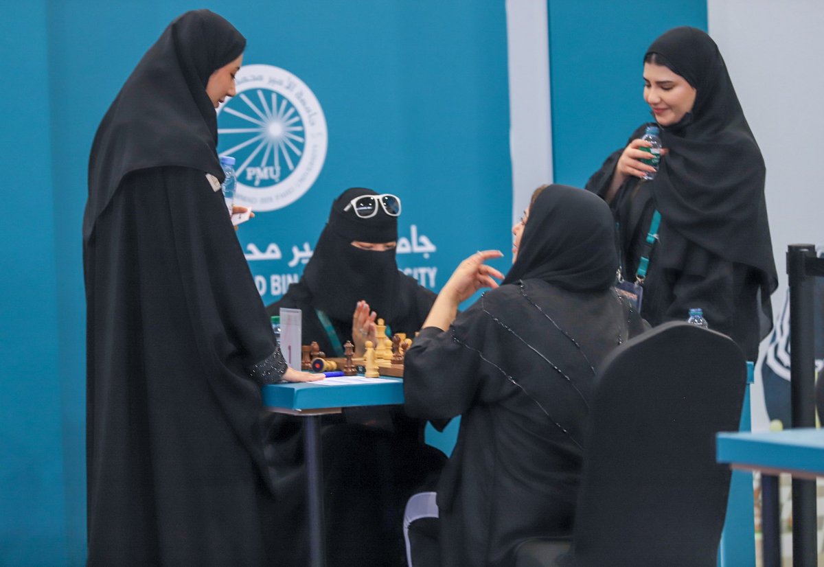 الاتحاد السعودي للشطرنج (@ksachess) on Twitter photo 📸 اليـوم الرابع:
📌تصفيات بطولة المملكة للشطرنج في المنطقة الشرقية بجامعة الأمير محمد بن فهد <a href="/pmuofficial/">جامعة الأمير محمد بن فهد</a> 📸 اليـوم الرابع:
📌تصفيات بطولة المملكة للشطرنج في المنطقة الشرقية بجامعة الأمير محمد بن فهد <a href="/pmuofficial/">جامعة الأمير محمد بن فهد</a>