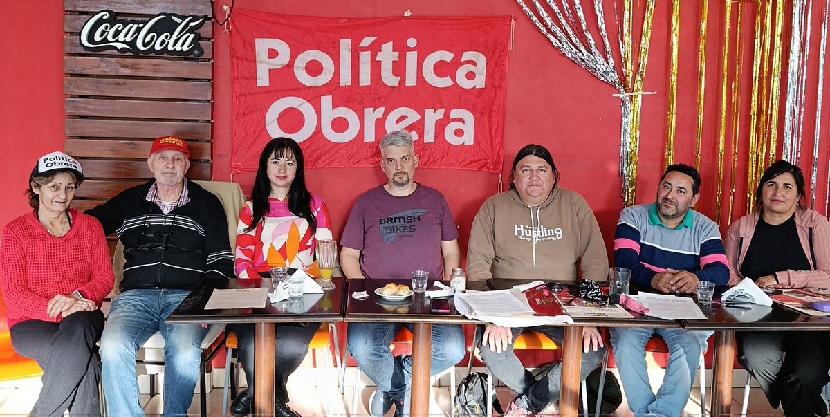 Hoy en la presentación de candidatos locales de Política Obrera en San Miguel, denunciando la precarización laboral del fascistoide de Jaime Méndez y de Javier Milei. Las caras se corresponden con la novedosa oferta salarial de Kicillof a docentes y estatales provinciales: 1,6%.