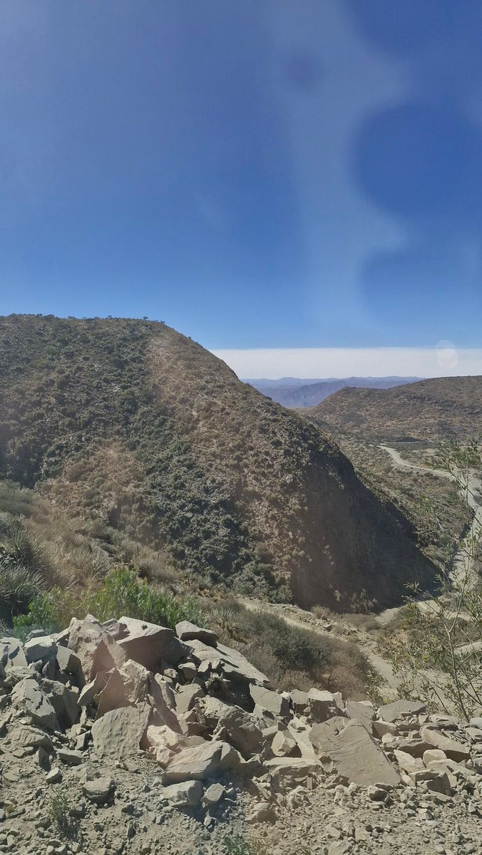 celestemussi's tweet photo. Hace 2 meses atrás hicimos un viaje por ruta a Bolivia desde Paraguay, a través del Chaco, quiero compartir lo hermoso que fue el camino completo. Una locura primero pasar por las cordilleras de +3000 ms de altura hasta llegar al altiplano de Uyuni casi a 4000 ms de altura. https://t.co/O1gE86HDJb
