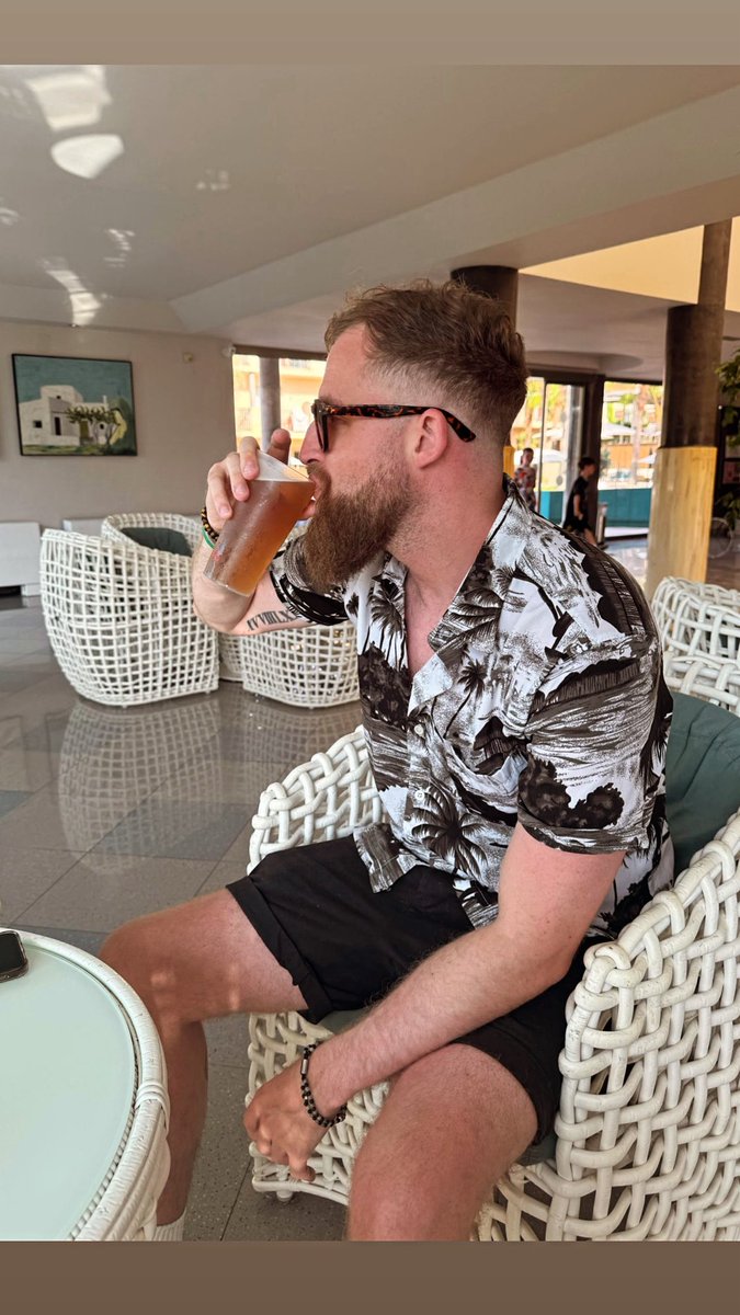 rmilton87's tweet photo. Always a pleasure, Ibiza 🔥🦎❤️ https://t.co/2dZ5yGSjdk