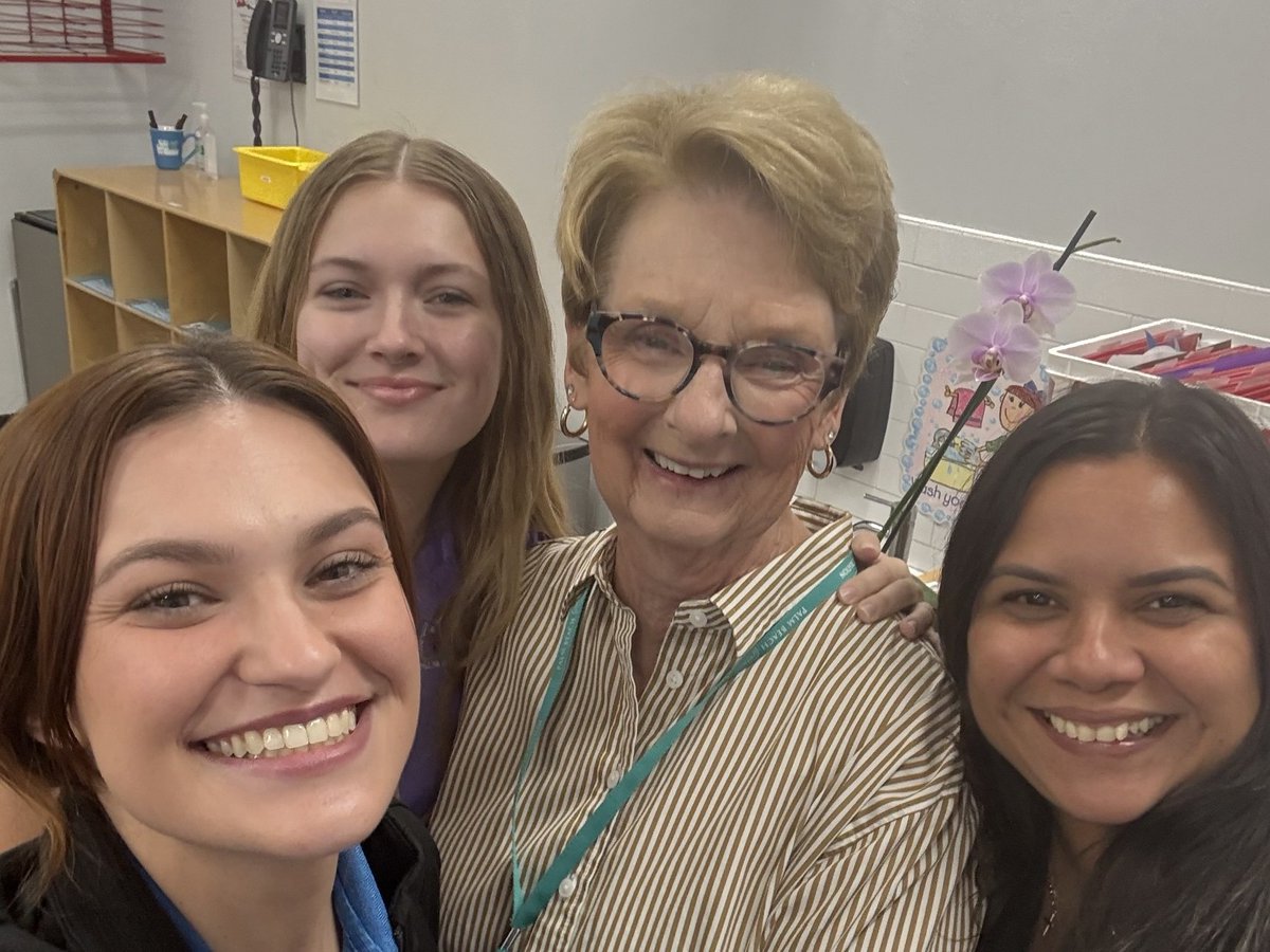 CityofPBG's tweet photo. Riverside Youth Enrichment Center is bringing the smiles for #CityHallSelfie Day! 🤳It looks like they're having a fun first week of school! 📚🍎 https://t.co/vGdBCvg2Vs
