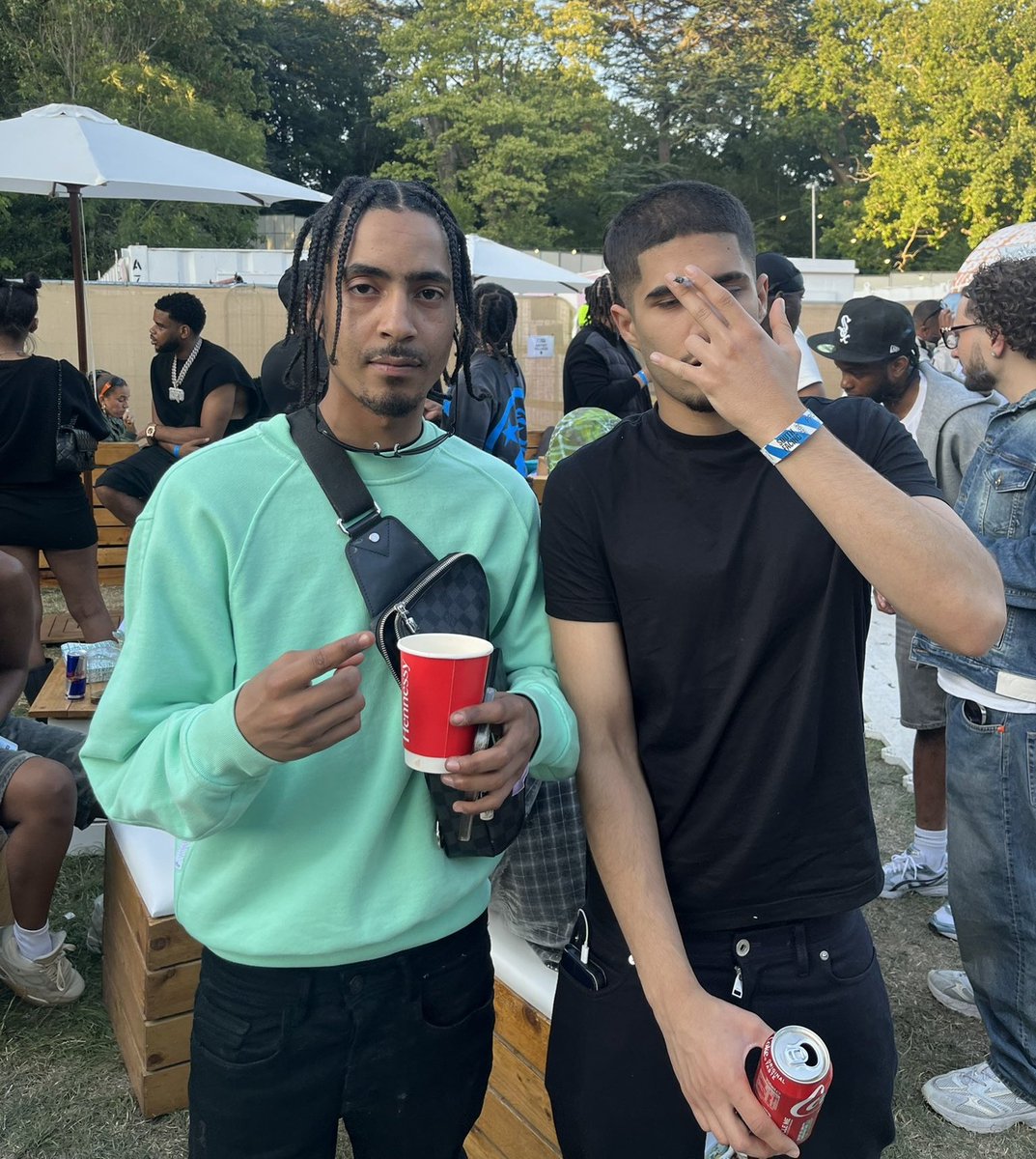 jj.finns tweet media