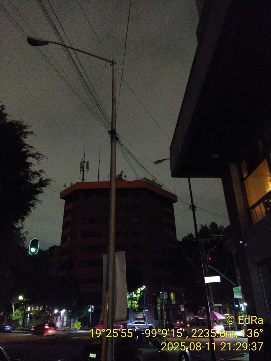 Eduardo Ramirez (@edramx) on Twitter photo Segundo aviso.Por favor reparar alumbrado público en Versalles entre Reforma y Atenas en <a href="/LaColoniaJuarez/">La Colonia Juárez</a> <a href="/AlcCuauhtemocMx/">Alcaldía Cuauhtémoc</a> Falla recurrente.
<a href="/DINAFREY/">dinafr 🇺🇦</a>
#BrillaCuauhtemoc
<a href="/pcacuauhtemoc/">Primer Contacto Alcaldía Cuauhtémoc</a> <a href="/DTJSR_Cuauh/">Dirección Territorial Juárez - San Rafael</a> <a href="/AlessandraRdlv/">Alessandra Rojo de la Vega</a> <a href="/mariiongr/">Mariana Galvez ❤️🔥</a> Segundo aviso.Por favor reparar alumbrado público en Versalles entre Reforma y Atenas en <a href="/LaColoniaJuarez/">La Colonia Juárez</a> <a href="/AlcCuauhtemocMx/">Alcaldía Cuauhtémoc</a> Falla recurrente.
<a href="/DINAFREY/">dinafr 🇺🇦</a>
#BrillaCuauhtemoc
<a href="/pcacuauhtemoc/">Primer Contacto Alcaldía Cuauhtémoc</a> <a href="/DTJSR_Cuauh/">Dirección Territorial Juárez - San Rafael</a> <a href="/AlessandraRdlv/">Alessandra Rojo de la Vega</a> <a href="/mariiongr/">Mariana Galvez ❤️🔥</a>