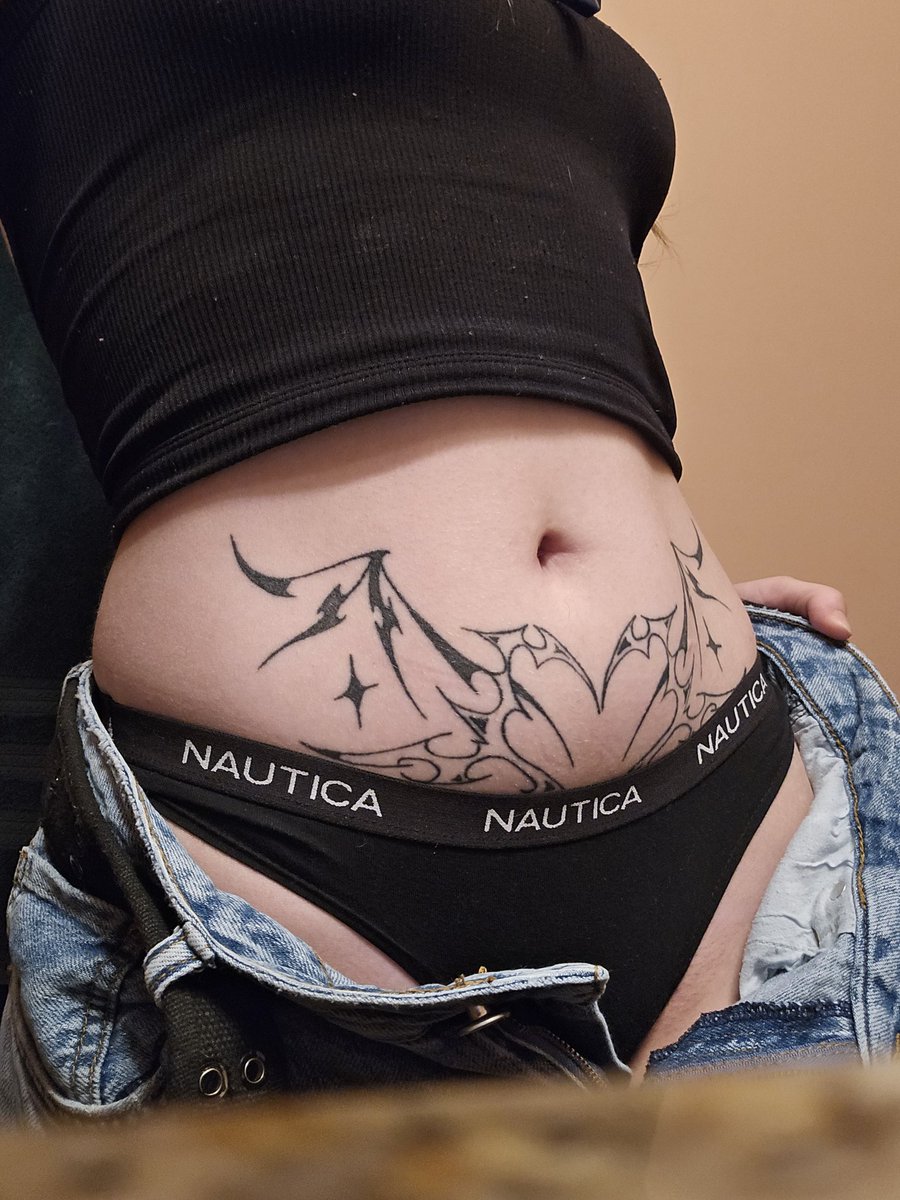 Tummy Tuesday or something idk