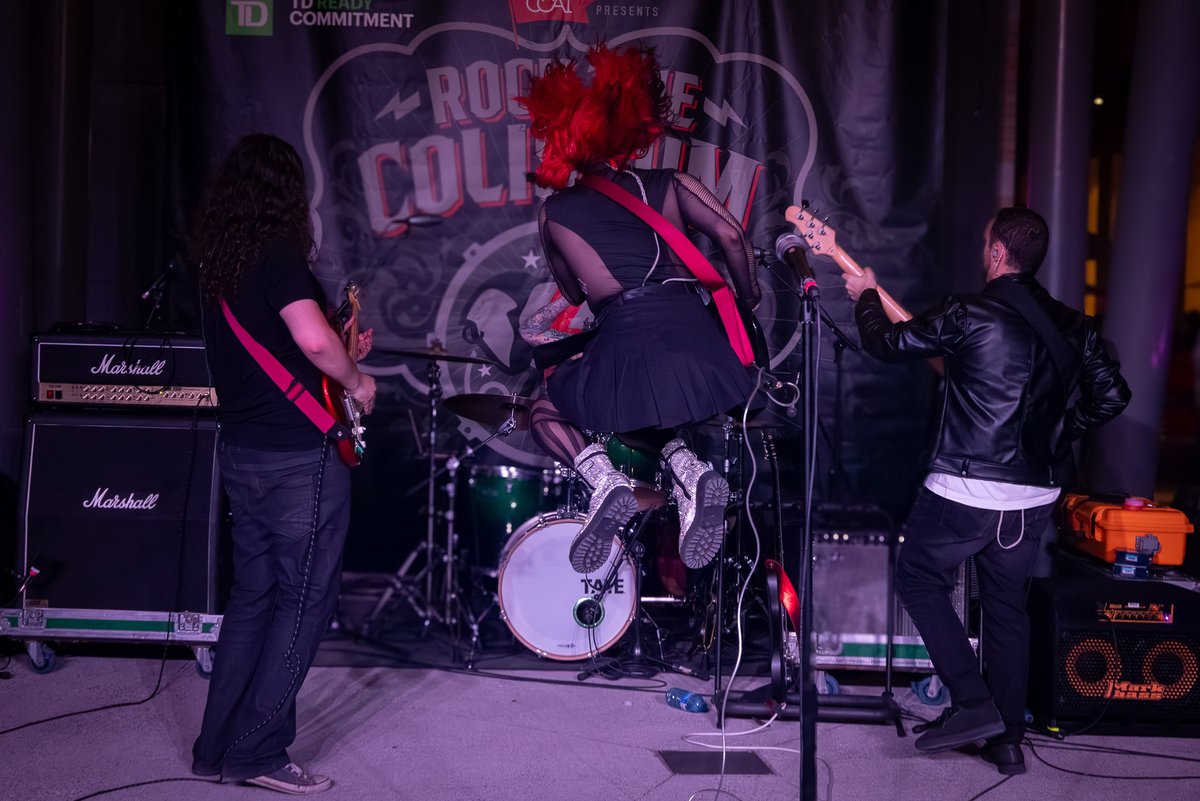 Rock the Coliseum tweet media