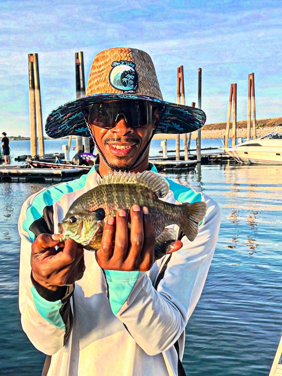 qdb2900's tweet photo. 🎣🐟 https://t.co/frsMBYRsMw