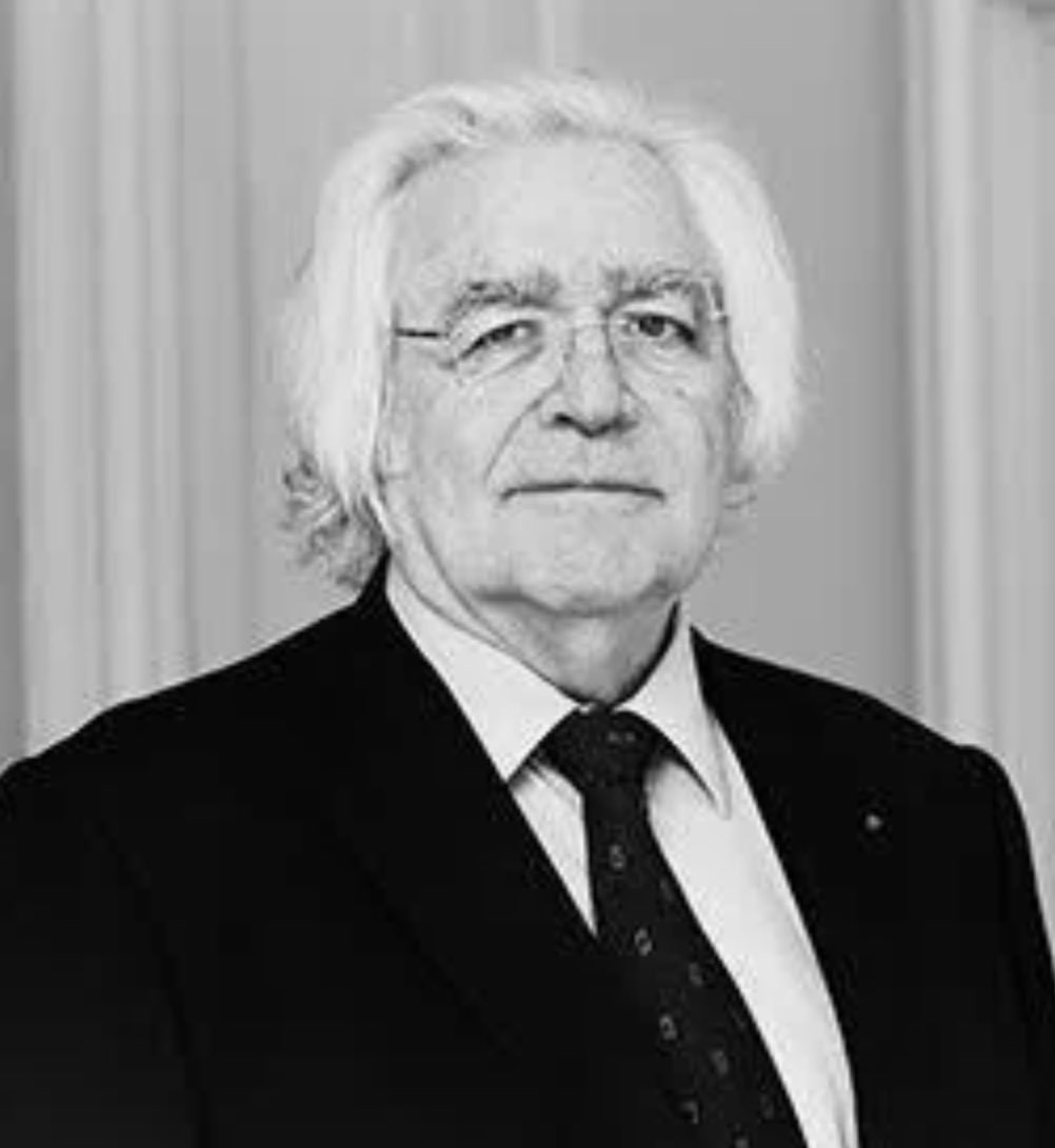 jmblanquer's tweet image. J’apprends avec une profonde tristesse le décès de Christian Forestier. Grande figure de l’éducation nationale où il a exercé les fonctions les plus importantes, il était suprêmement attachant par sa passion pour l’éducation et pour le progrès social.
Pensées pour sa femme Anny.