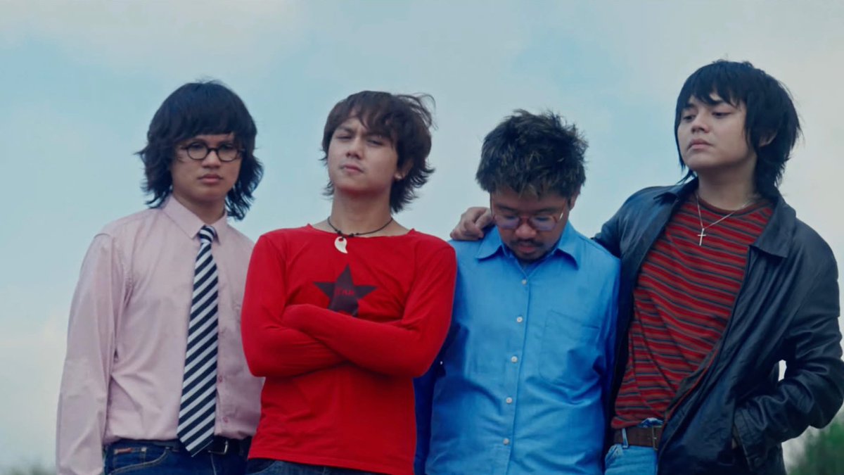 loveuivofspades's tweet photo. we all know ivos loves to have cool mv concepts pero i love how they’re just enjoying themselves sa dalawang recent music videos nila like it is sooo healing to watch ❤️‍🩹 https://t.co/ozipj9OZxq