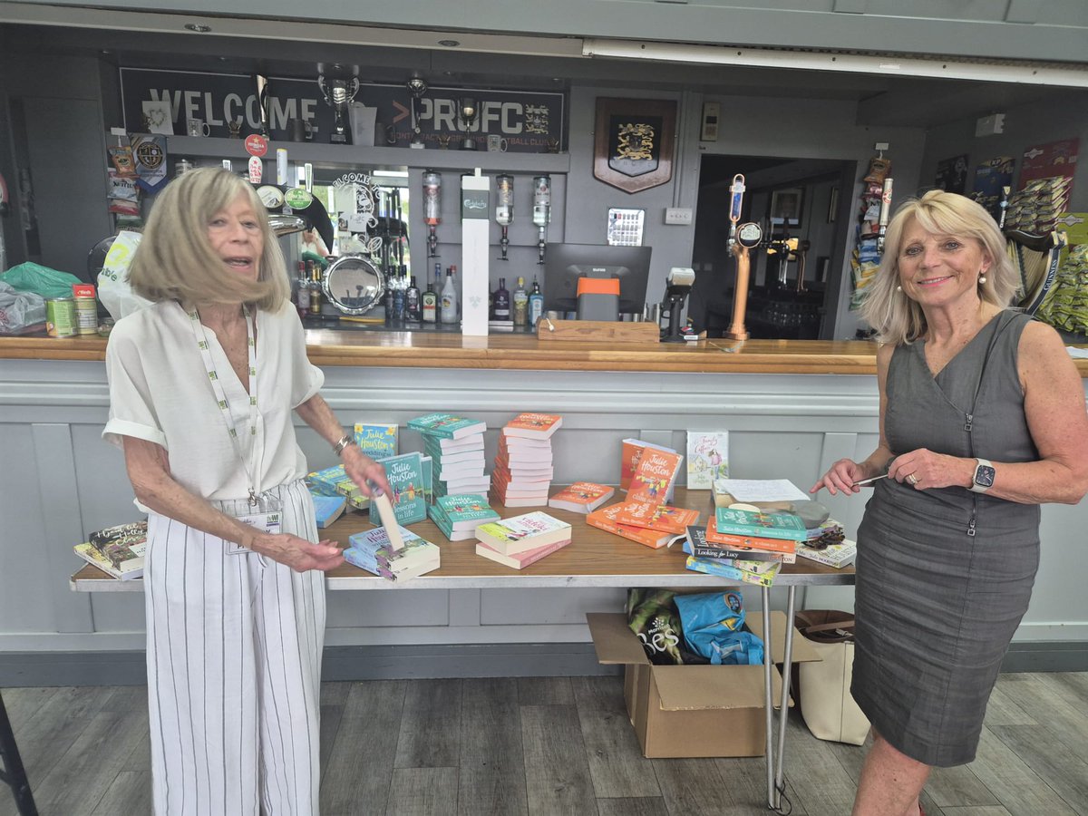 JulieHouston2's tweet image. Lovely evening with the Carleton Women&apos;s Institute in #Pontefract #WestYorkshire.