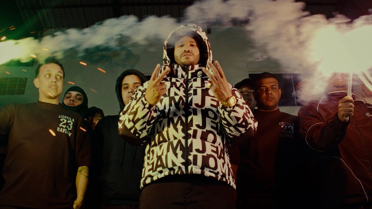 _cupula's tweet photo. Raflow - “Um Passo de Cada Vez” (Clipe Oficial).

Disponível no YouTube! https://t.co/4NWRfDsOg6