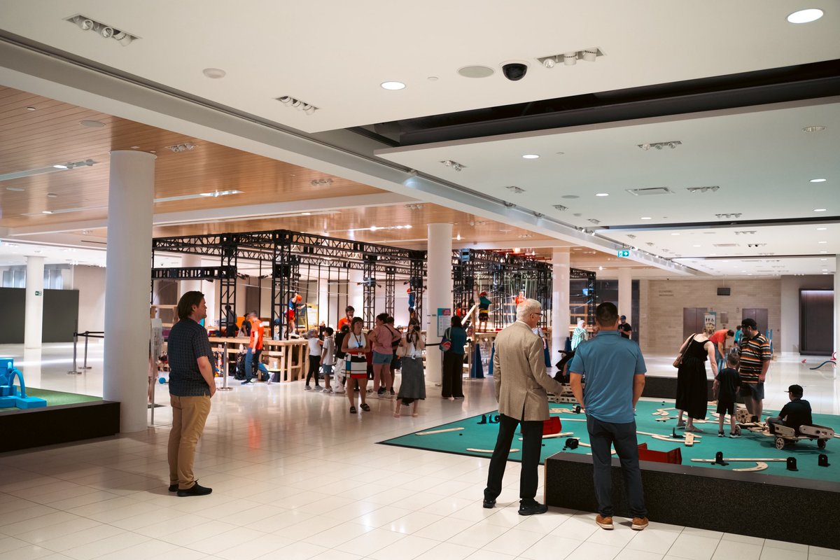 Stan Cho tweet media