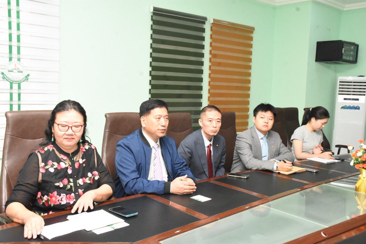 FUNAABNigeria's tweet image. Chinese CG Visits FUNAAB

 … Pledges to Deepen Bilateral Cooperation in Education, Research, Others

 By Olasunkanmi Olajide, Tofunmi Adebayo &amp;amp; Aduragbemi Oke

The Consul General of the People’s Republic of China in Lagos, Her Excellency, Ms. Yan Yuqing today, August 12, 2025,