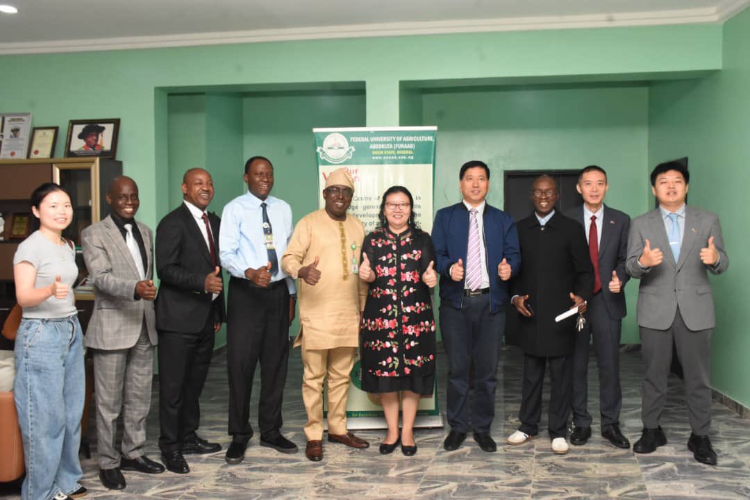 FUNAABNigeria's tweet image. Chinese CG Visits FUNAAB

 … Pledges to Deepen Bilateral Cooperation in Education, Research, Others

 By Olasunkanmi Olajide, Tofunmi Adebayo &amp;amp; Aduragbemi Oke

The Consul General of the People’s Republic of China in Lagos, Her Excellency, Ms. Yan Yuqing today, August 12, 2025,