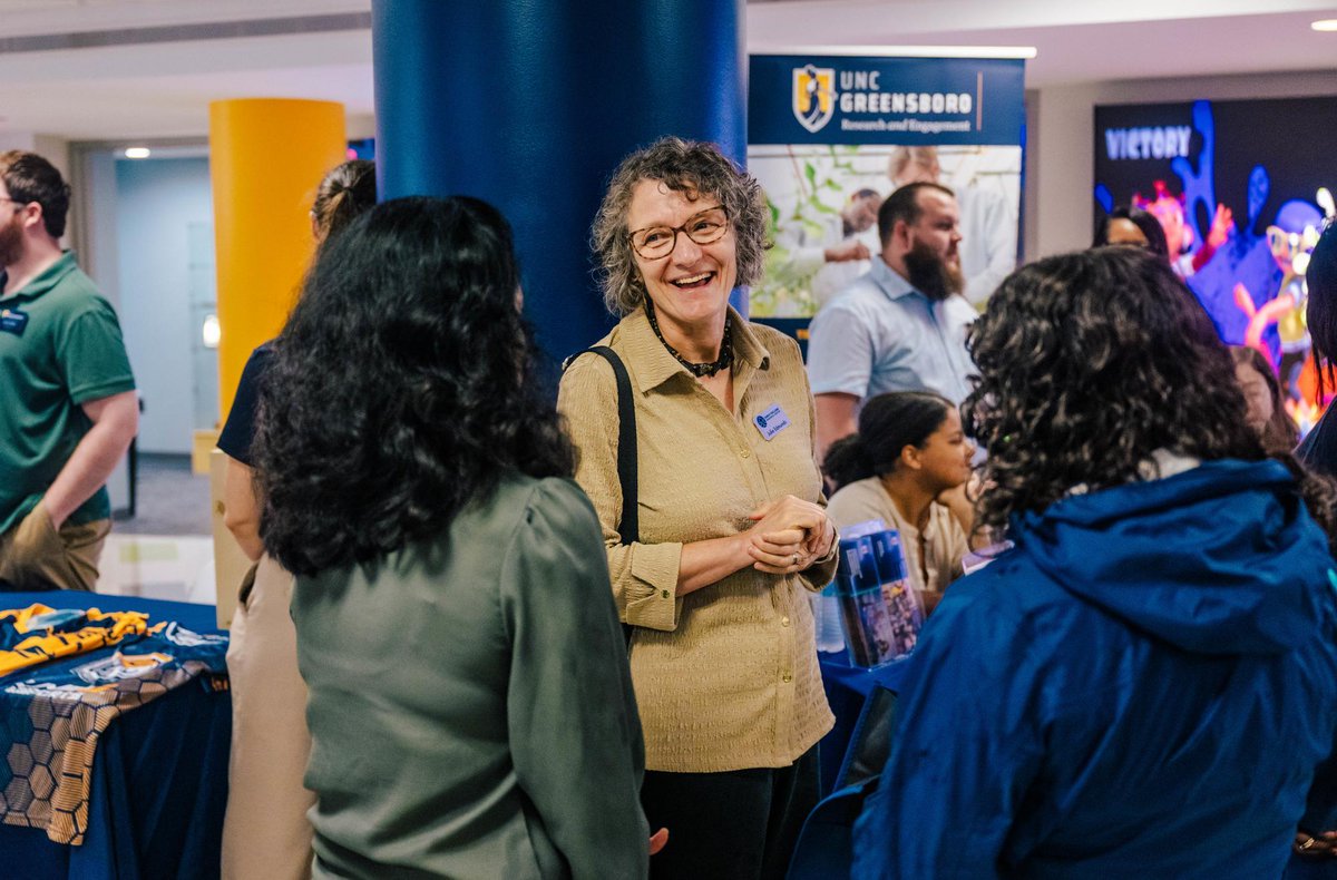 UNCGChancellor's tweet photo. With just a week to go before the first day of class, Spartan faculty and staff are reconnecting with their colleagues and preparing to welcome students back to campus. We're ready to move #ForwardTogether!
#Back2UNCG #UNCGWay https://t.co/sjtqoFjl5M
