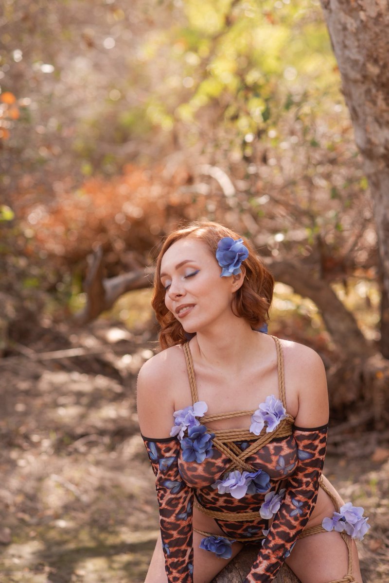 Truth is, fairies like to be tied up &amp; captured😁✨

📸: <a href="/Shadow_Saint_/">Shadow Saint Photography</a> 

#gingergirls #redheadgirls #shibari #shibariart #forestfairy #nymph #outdoorphotography #nakedinnature