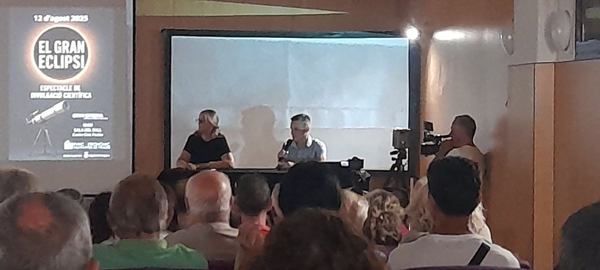 LA SOCIETAT CATALANA DE FÍSICA <a href="/SCFis_Oberta/">Física Oberta</a> #IEC es fa ressò del Festival astronòmic organitzat avui pel <a href="/parcastroprades/">Parc Astronòmic Prades</a> a #Prades, #Tarragona en preparació de l'Eclipsi del 2026: 
➡️scfis.iec.cat/event/festival…

<a href="/ajprades/">Ajuntament de Prades</a> 👏 👌