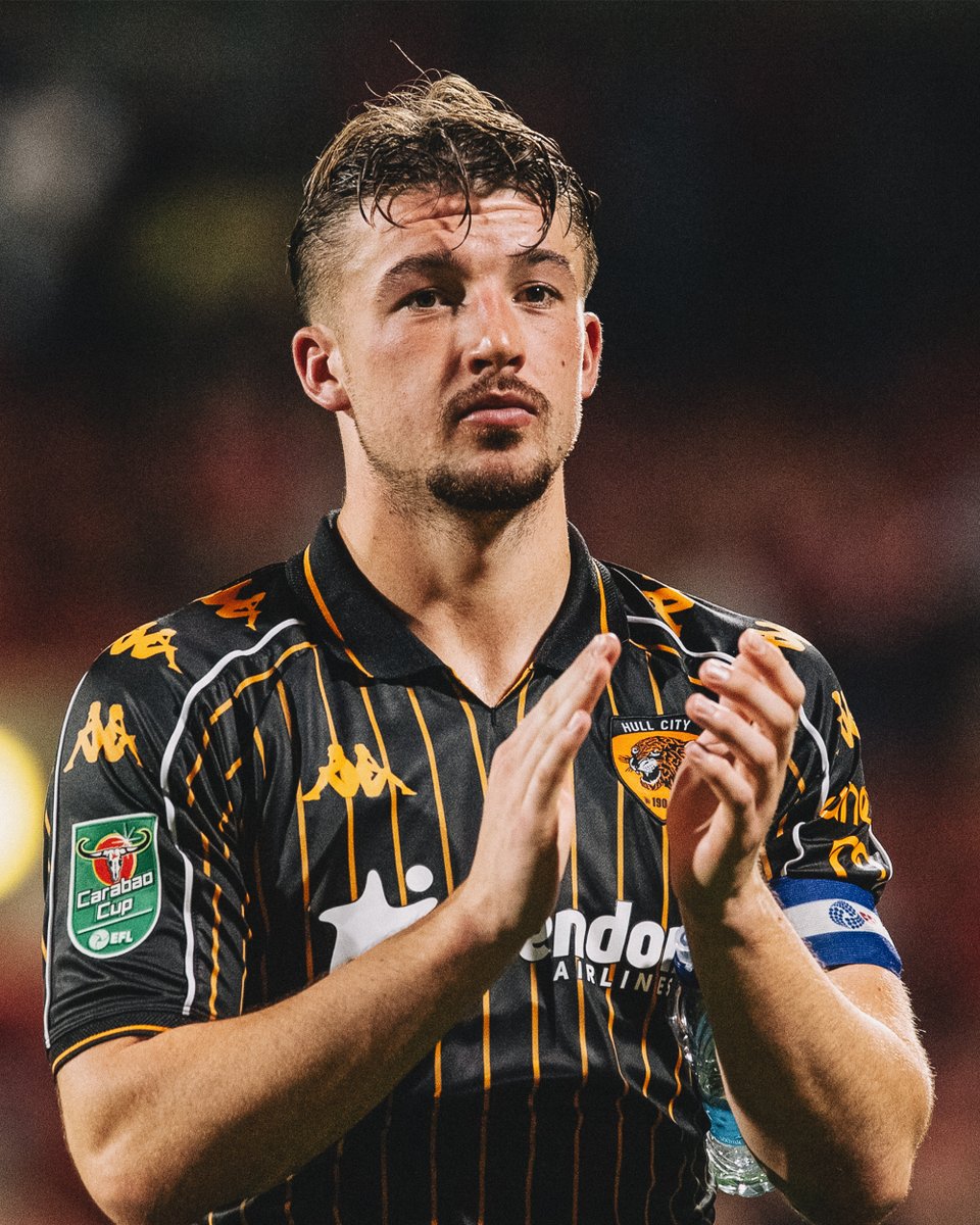 Hull City tweet media