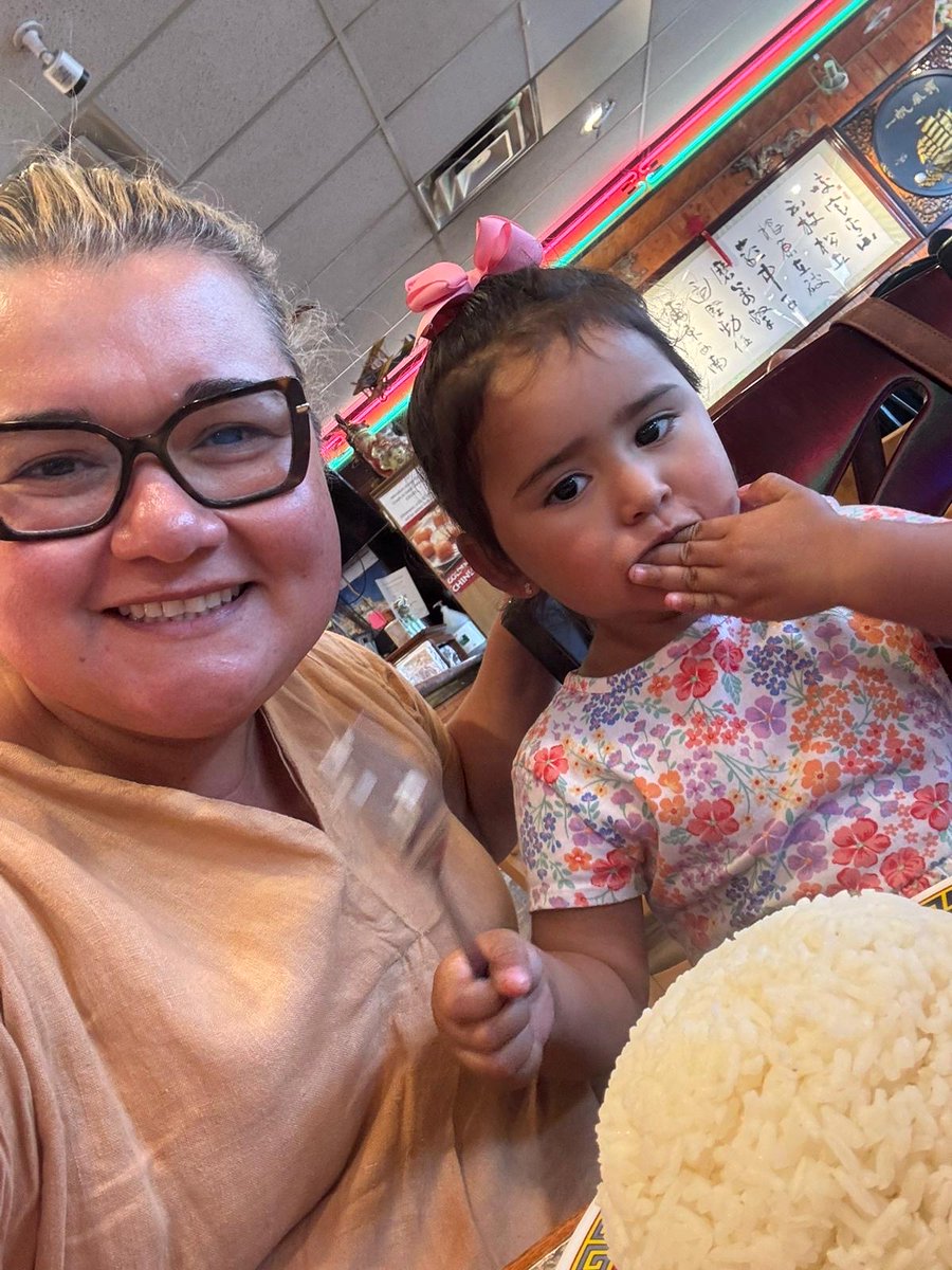 My family and I went to eat at our favorite Chinese restaurant, Ying Li in San Ysidro! Food is delicious, definitely worth a visit!🍚🥠
#VivianMoreno