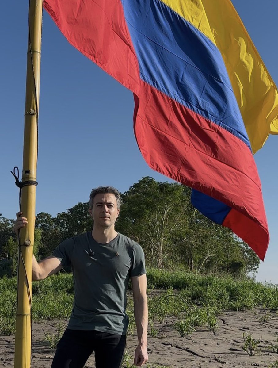 VickyDavilaH's tweet image. Daniel Quintero se cree el presidente de EL DESAFÍO, el reality de la televisión. Qué oso!!! Qué pena colombianos y peruanos.