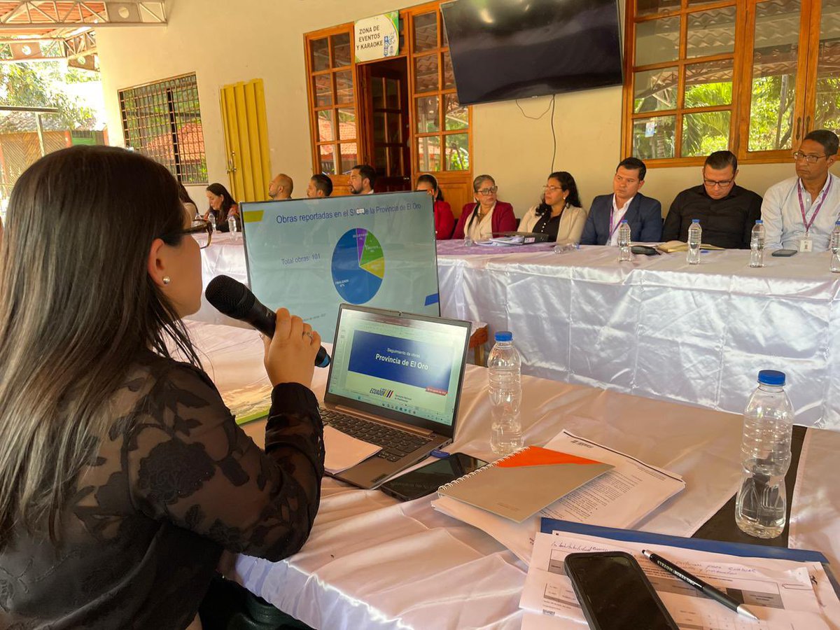 Secretaría Nacional de Planificación 🇪🇨 (@planificacionec) on Twitter photo 📍 Piñas | En la XXXIII Sesión de Gabinete Provincial del Ejecutivo Desconcentrado, la Dirección Zonal 7 de <a href="/PlanificacionEc/">Secretaría Nacional de Planificación 🇪🇨</a> , informó el estado actual de las obras de la provincia de El Oro registradas en el SIO, así como la identificación de alertas y acciones articuladas para 📍 Piñas | En la XXXIII Sesión de Gabinete Provincial del Ejecutivo Desconcentrado, la Dirección Zonal 7 de <a href="/PlanificacionEc/">Secretaría Nacional de Planificación 🇪🇨</a> , informó el estado actual de las obras de la provincia de El Oro registradas en el SIO, así como la identificación de alertas y acciones articuladas para