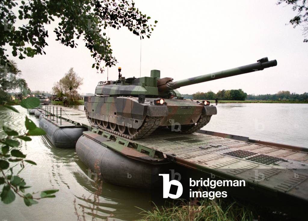 AMX Leclerc Série 1 tanks from the 6e-12e Régiment de Cuirassiers (6e-12e RC), 2e Division Blindée crossing the Seine near Provins using a Engin de Franchissement de l'Avant (EFA) during Exercise Yonne 97.