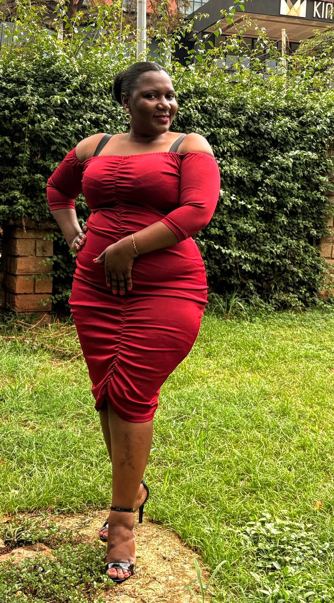 Nagujjaser6664's tweet photo. Guess who was born Today. The #CEOHerself. I have added another Year. Guess how Many now. Happy birthday to me. God's Grace and Love has been Sufficient. https://t.co/EOE19ySccp