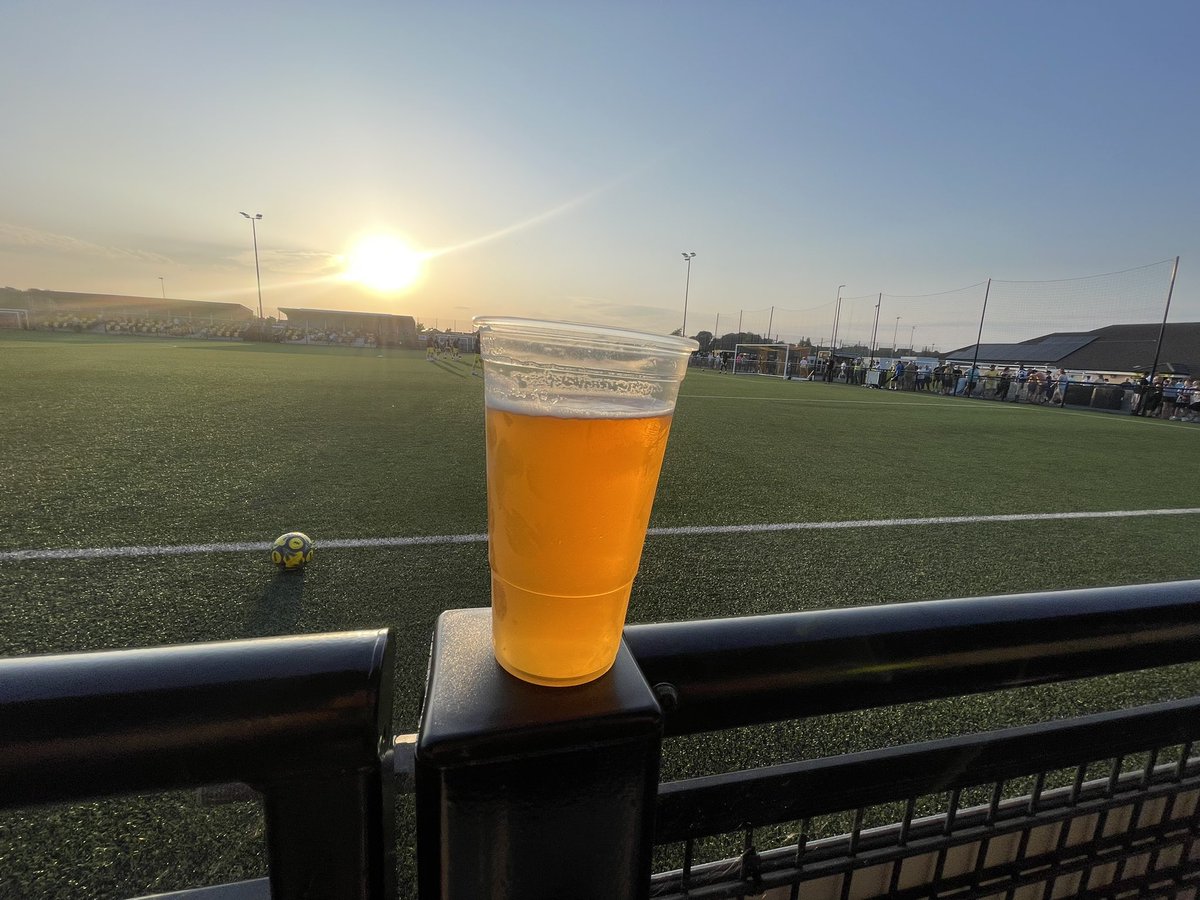 kane_014's tweet photo. @HarbTownFC @BuryTownFC Absolutely beaut of an evening 🐝 https://t.co/mFitmbxbIN