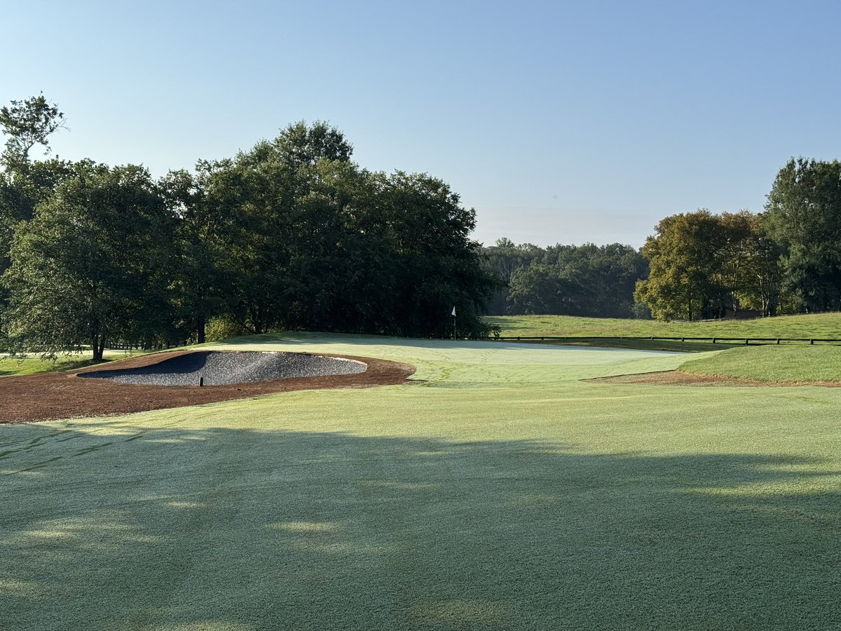 Into the homestretch at Heronwood Farm GC!