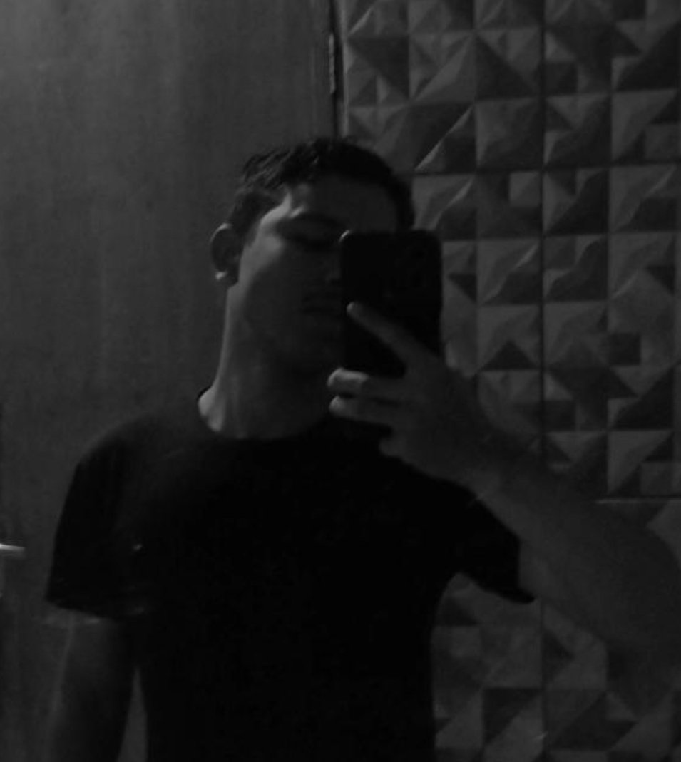 travisondriver's tweet photo. Eu / literalmente eu https://t.co/4righoiIpm
