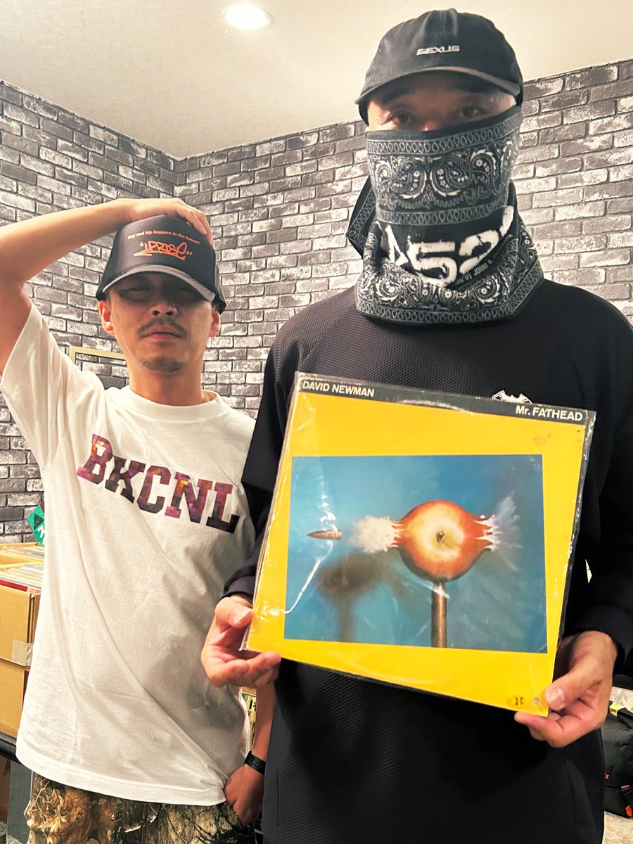 MANTLE___'s tweet photo. 湯煙商会でレコードget 
♨️最高でした♨️ﾔﾙｷﾏﾝﾏﾝﾏﾝ https://t.co/xLfjdOjF8P