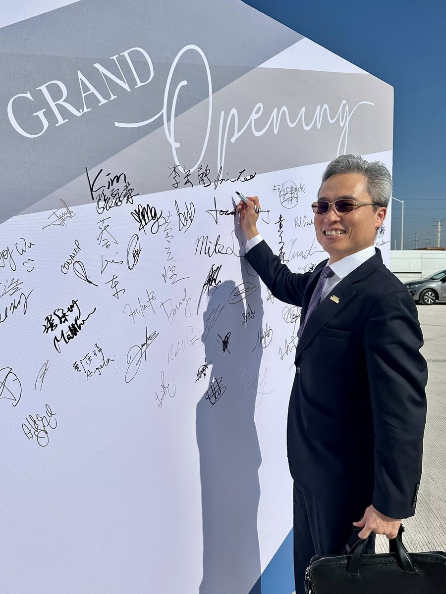 taiwan_mexico's tweet photo. 📣Taiwán y México impulsando la cooperación industrial 🇹🇼🤝🇲🇽
Hoy, el Embajador de Taiwán en México, Iván Y. J. Lee, fue invitado a asistir a la ceremonia de inauguración de la nueva planta de #Sinbon Electronics en #San_Luis_Potosí. https://t.co/0heJRFboBa