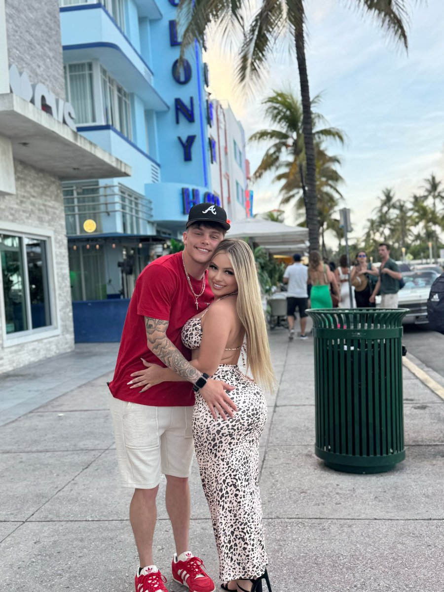 zackmann288's tweet image. onlyfans.com/z.mann23





FREE FOR THE NEXT 24 hrsss don’t miss out on all the videos collabs and vids😮‍💨🥵