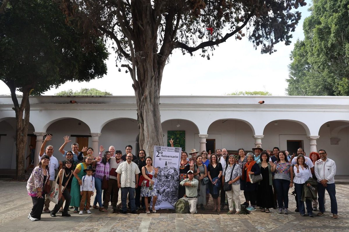 ai_rivera's tweet photo. Grato reencuentro con mis queridos colegas y amig@s  en el Simposio de Arqueología realizado en Mitla, Oaxaca, el fin de semana pasado. Gracias a los organizadores del encuentro @arqlgoGuillermo, @LaArqueologa y Luis Lalo García de la @SECULTA_GobOax https://t.co/FGYF78apoy