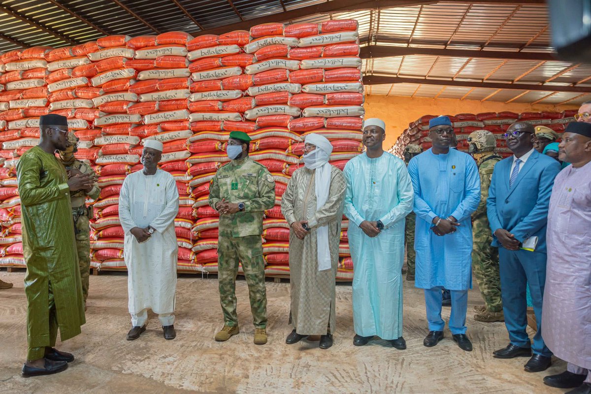 AESinfos's tweet image. #AESinfo | #Mali 🇲🇱
Édition 2025 du plan national de réponse à l'insécurité alimentaire : Plus de 12 milliards de FCFA pour soutenir les populations vulnérables. 

La cérémonie s'est tenue à Sogoniko, en Commune VI du district de Bamako, au siège de l'Office des Produits…