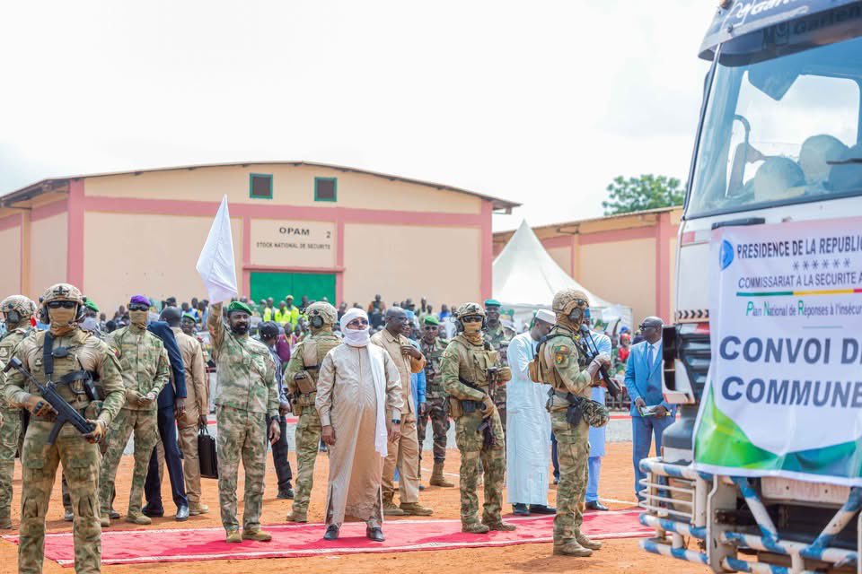 AESinfos's tweet image. #AESinfo | #Mali 🇲🇱
Édition 2025 du plan national de réponse à l'insécurité alimentaire : Plus de 12 milliards de FCFA pour soutenir les populations vulnérables. 

La cérémonie s'est tenue à Sogoniko, en Commune VI du district de Bamako, au siège de l'Office des Produits…