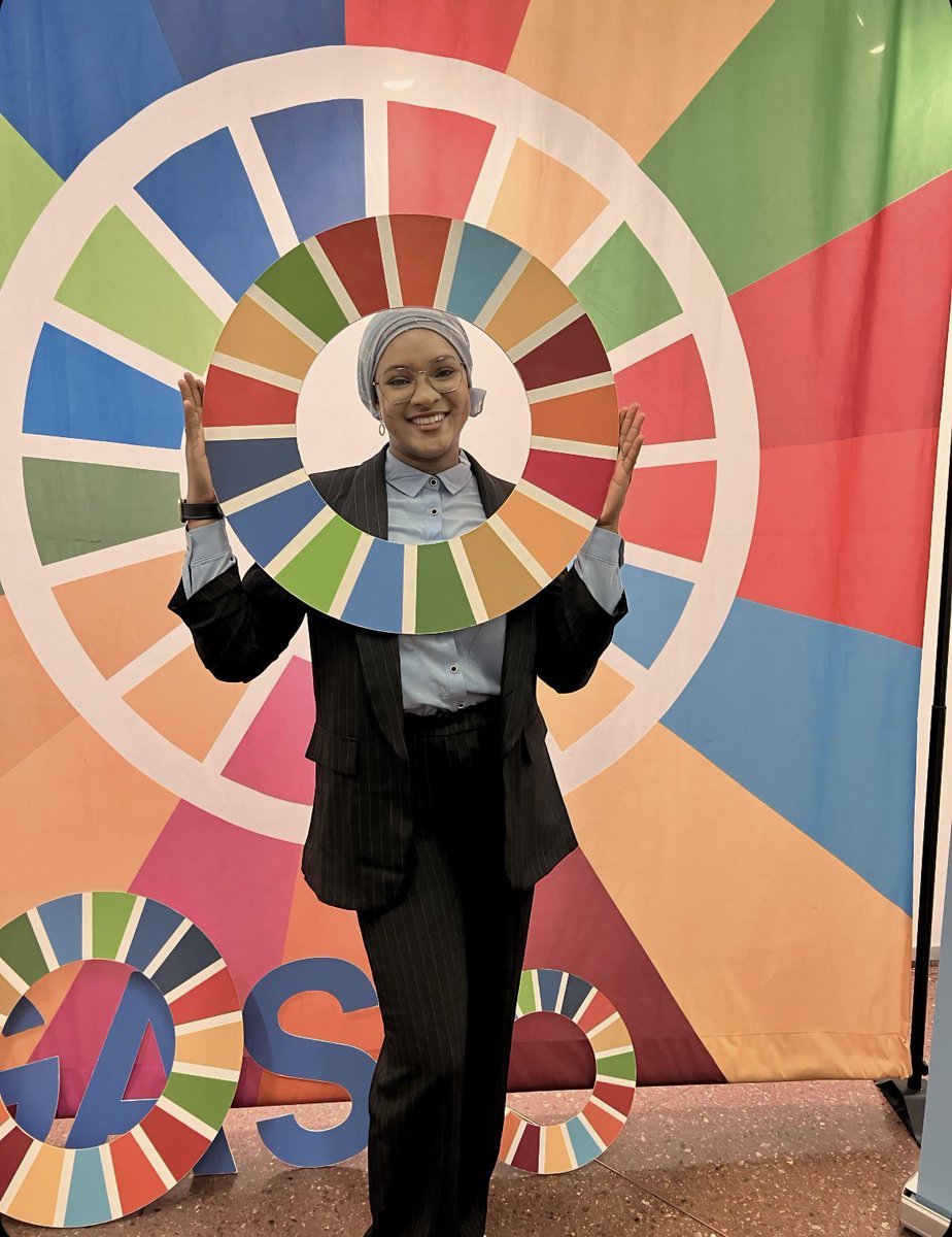 En cette Journée internationale de la jeunesse, je rends hommage aux jeunes, qui, chaque jour donnent de leur temps, de leur énergie et de leur créativité pour bâtir un monde meilleur.

C’est aussi l’occasion de saluer toutes celles et ceux qui croient en la jeunesse, qui nous