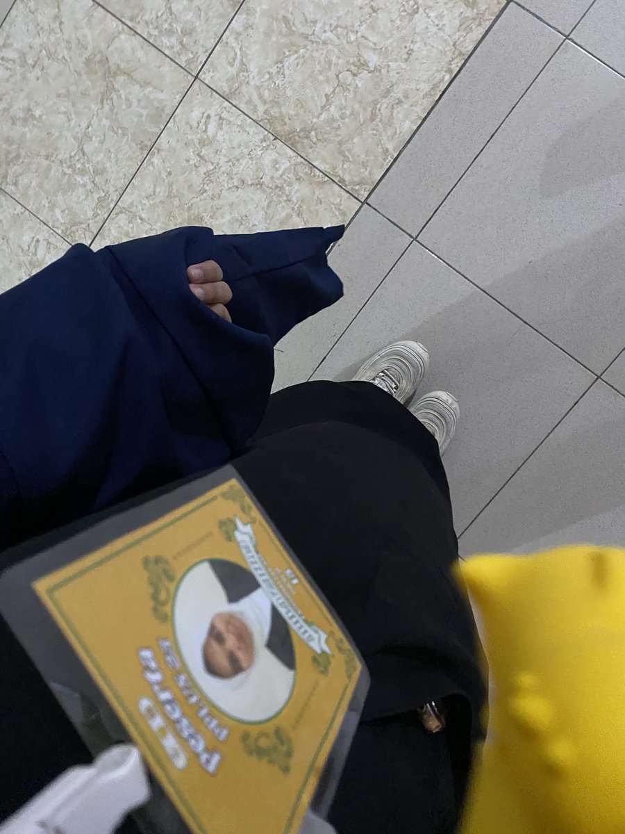 pagi banget ngantuk laper dingin